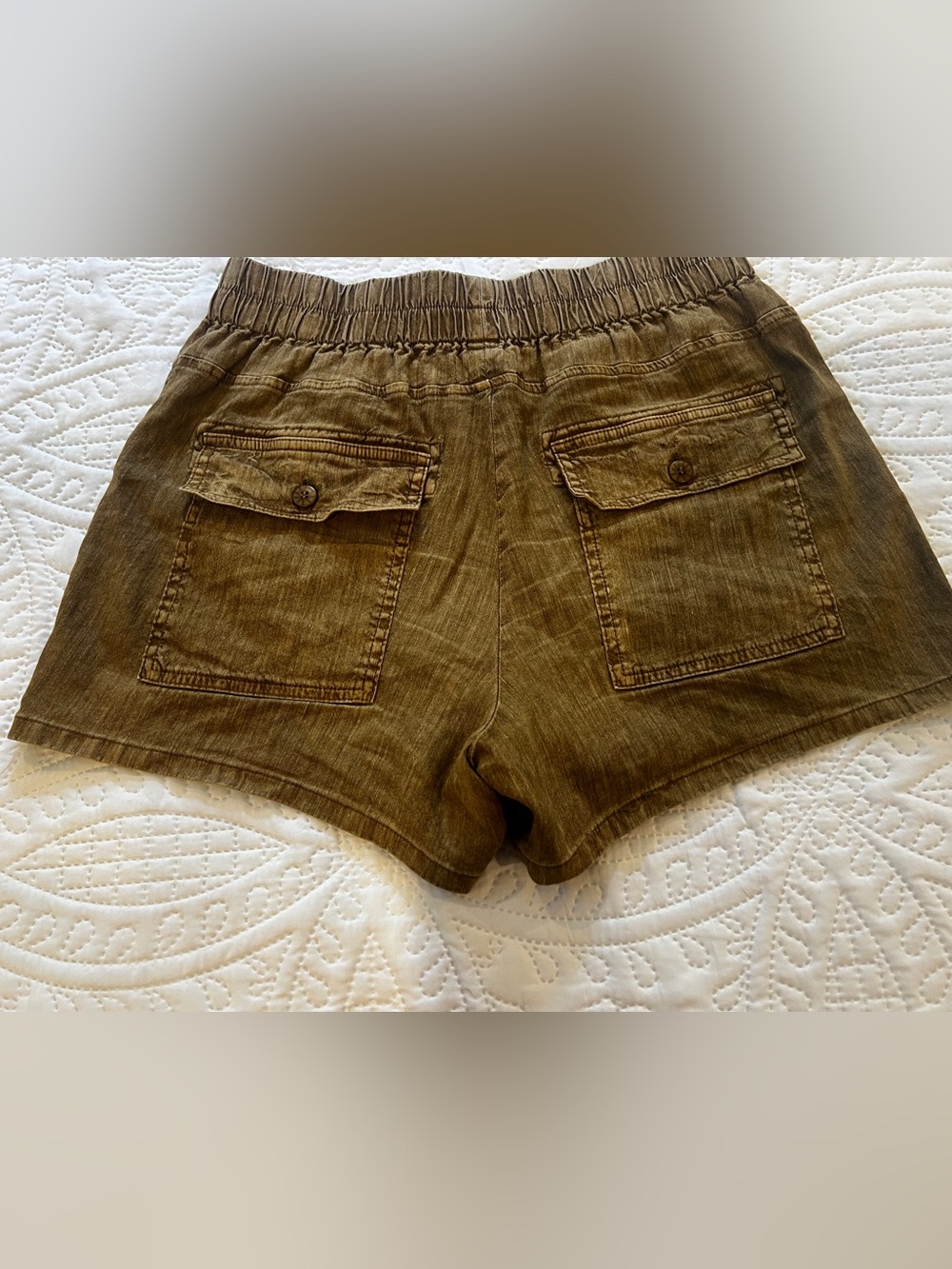 Christina Smocked Band Linen Short by Kut From The Kloth - Picture 8 of 11